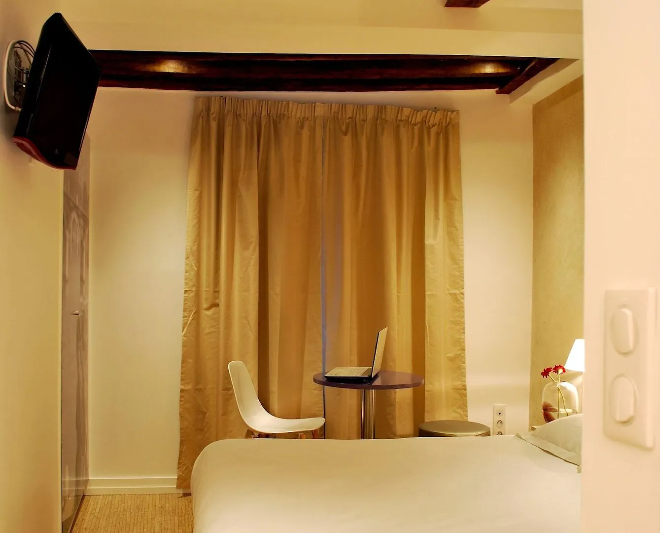 Hotel De La Herse D'or 3*