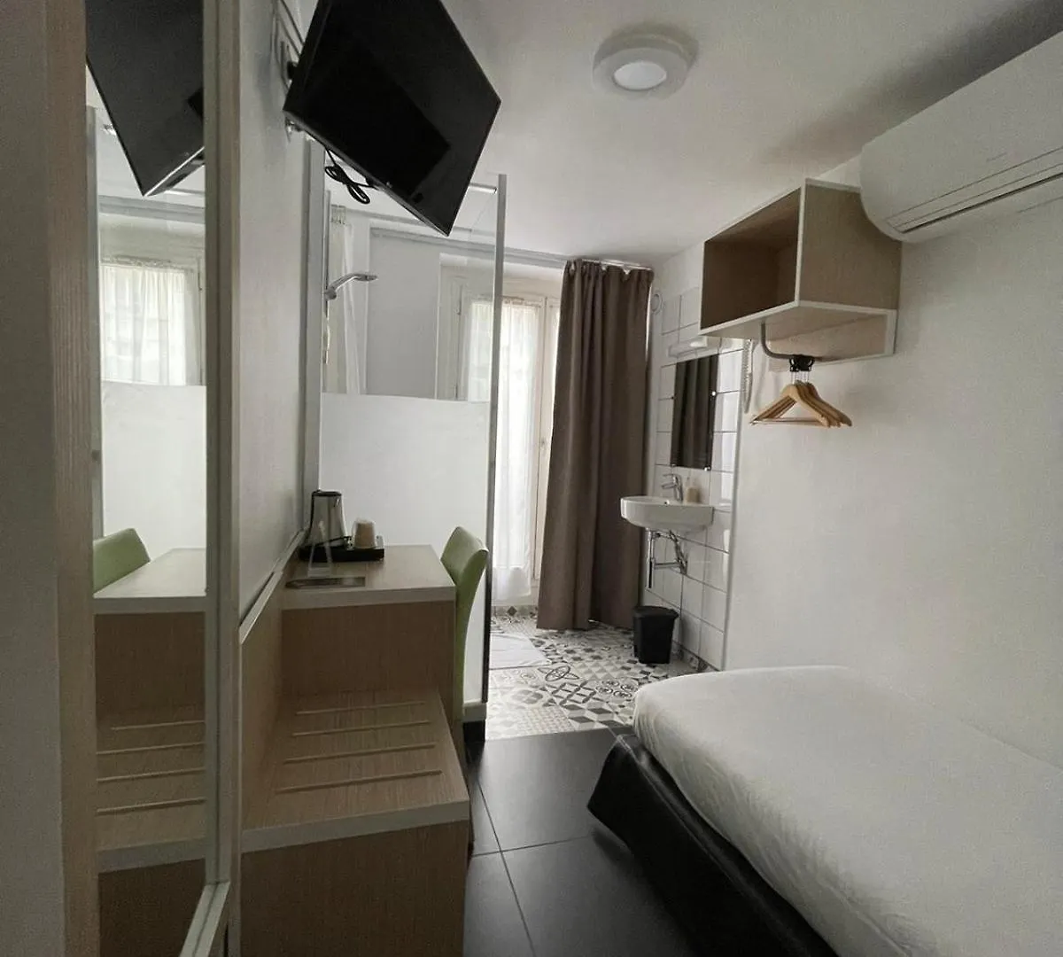 Hotel De La Herse D'or 3*